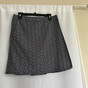 Rip Skirt Hawaii wrap skirt. Black batik pattern. Size M. Never worn.